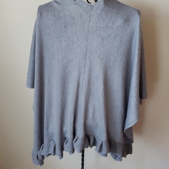 Grey cardigan/ shawl - Picture 4 of 6